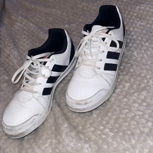 EUC Adidas sneakers
